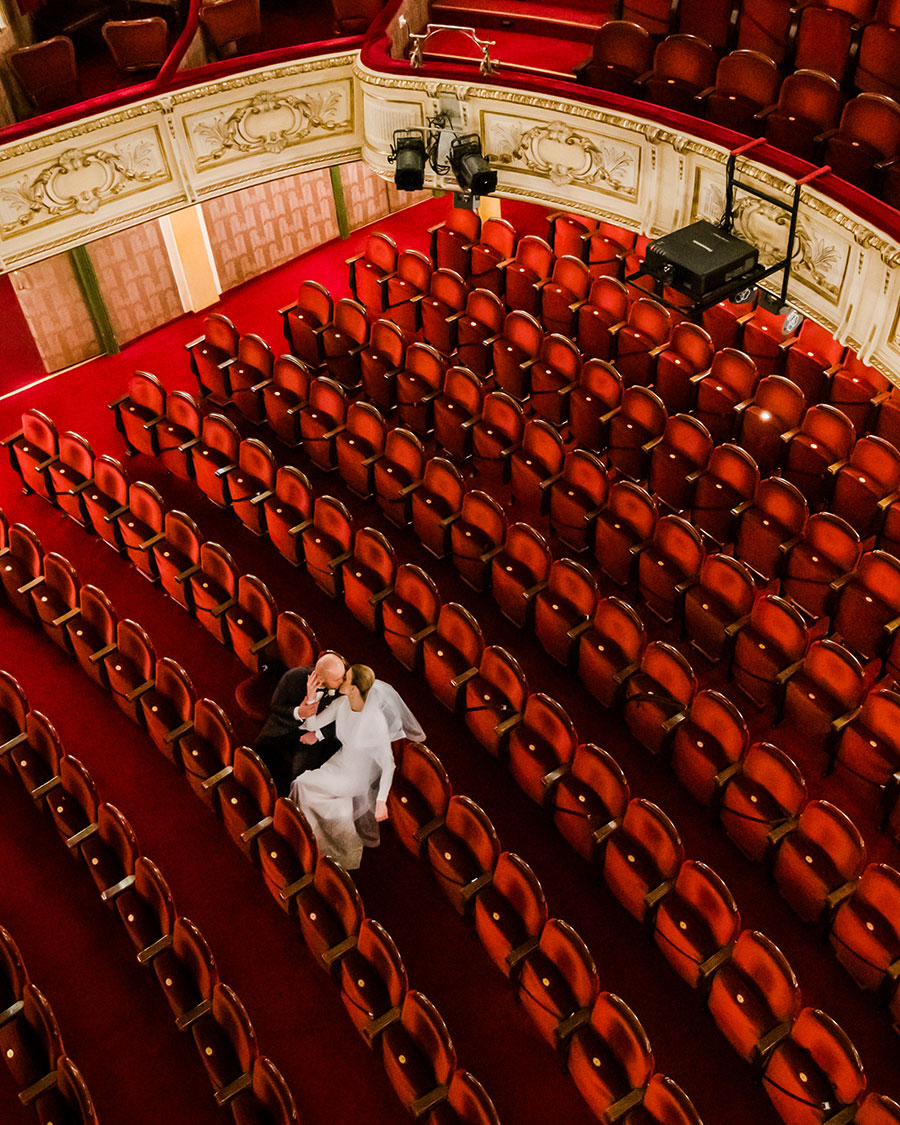 sesja ślubna w teatrze w Bielsko-Białej